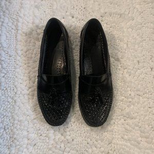 G. H. Bass & Co. Black Leather Basket Weave Loafer